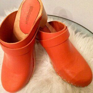 Klogga Leather Slip in  Clogs EU 38W in Orange
